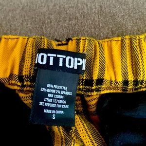 Gold and black plaid small pants